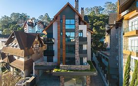 Leev Home 2 dorm 50m Rua Coberta by Achei Gramado